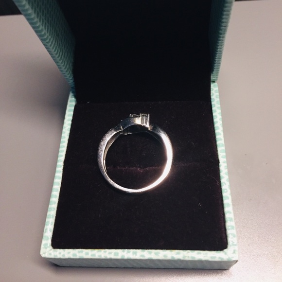 Women’s Ring 1/3CT. T.W. Diamond 10K White Gold - Picture 3 of 3